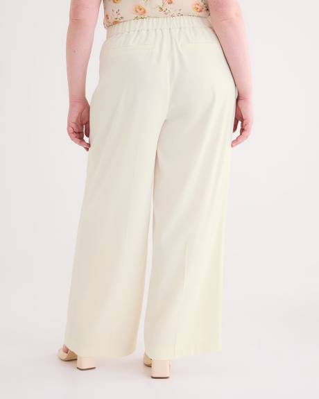 Wide-Leg Fluid Pant