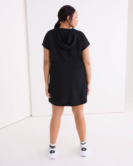 Robe cintrée et évasée avec capuchon - Active Zone