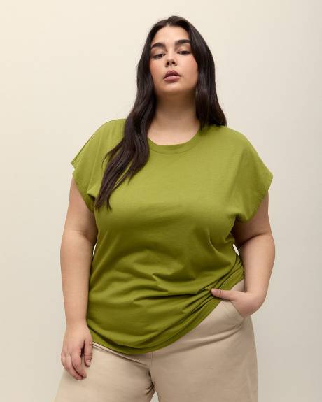 Extended-Sleeve Crewneck T-Shirt - PENN. Essentials