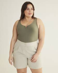 Responsible, Sleeveless Long V-Detailed Neckline Top