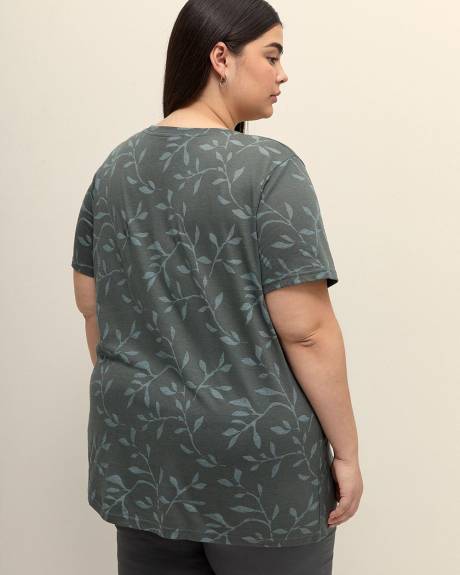 Boyfriend-Fit Short-Sleeve Tee - PENN. Essentials
