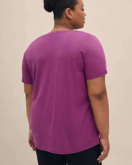 Boyfriend-Fit Short-Sleeve V-Neck Tee