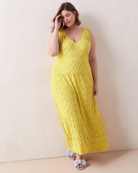 Printed Sleeveless Maxi Dress With V-Neck - In Every Story