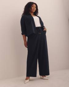 Pantalon bleu nuit à enfiler à jambe évasée
