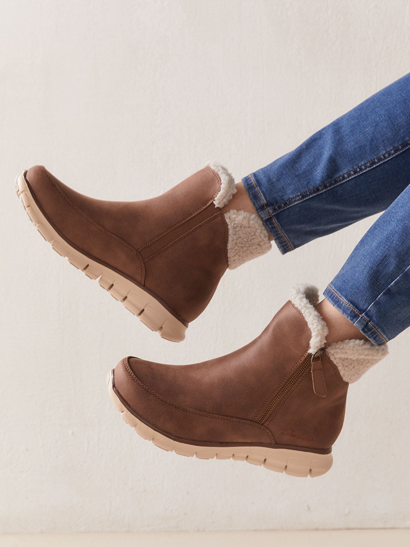 skechers booties wide width