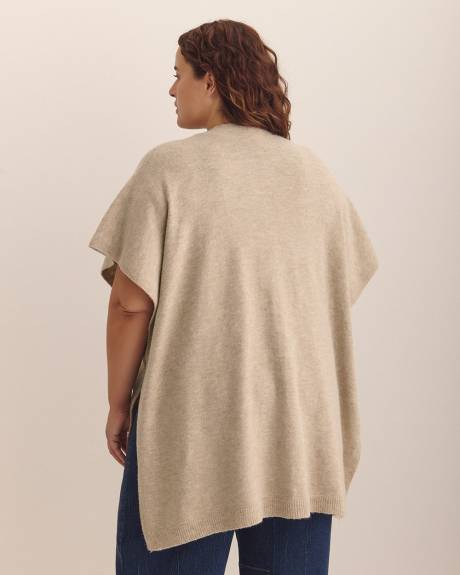 Knitted Cape with Pockets