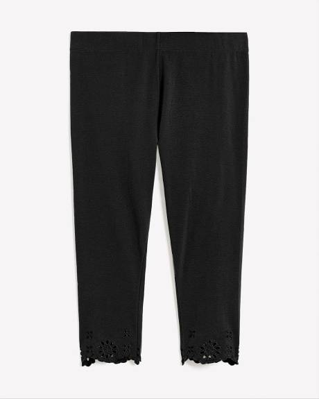 Capri Legging with Embroidery at Hem - PENN. Essentials