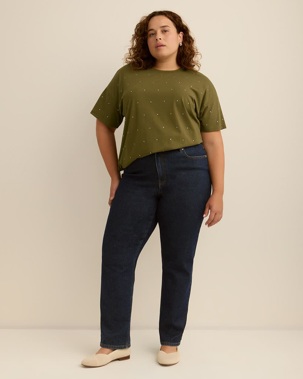 Crewneck Knit Top with Leaf Rhinestone Embellishment Crewneck Knit Top with Leaf Rhinestone Embellishment