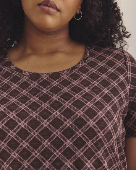 Curvy-Fit Short-Sleeve Tee - PENN. Essentials