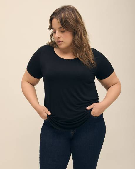 T-shirt à col dégagé, coupe moderne - Essentiels PENN.