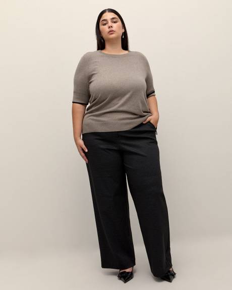 Pantalon essentiel en pointe de Rome à jambe large, coupe petite