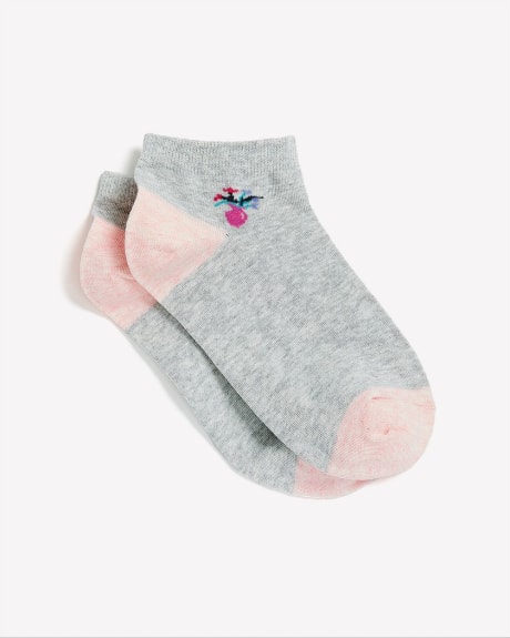 Ankle Socks with Flower and Vase Placement Print