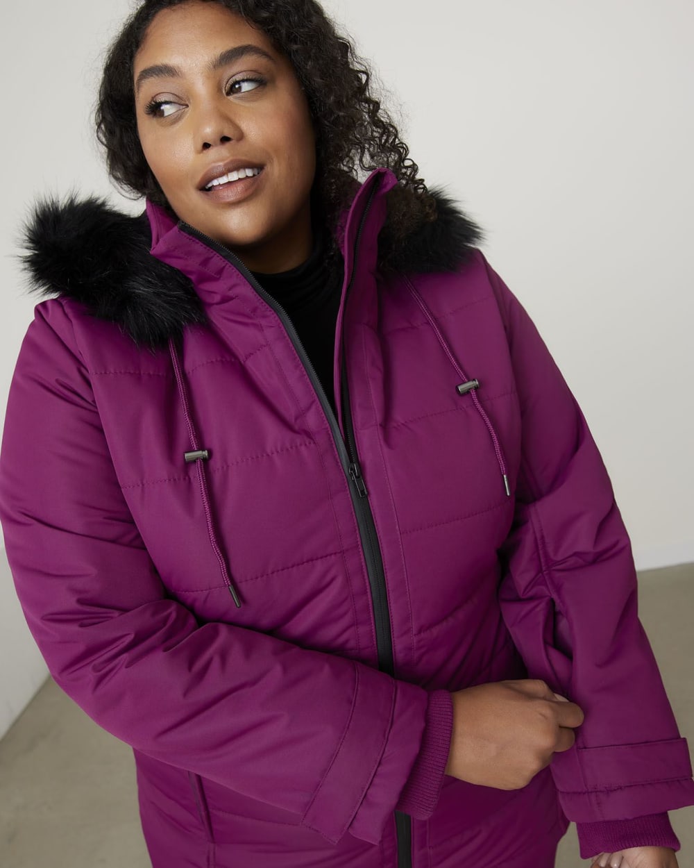 Responsible, Solid Snow Jacket with Multiple Cuts - Active Zone