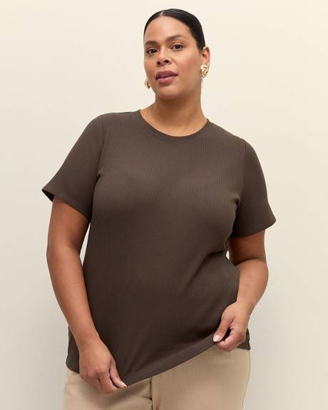 T-shirt à col rond en tricot côtelé, coupe galbée - Essentiels PENN.