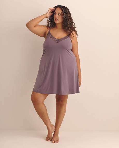 Satin Nighty with Lace and Built-In Bra - Déesse Collection