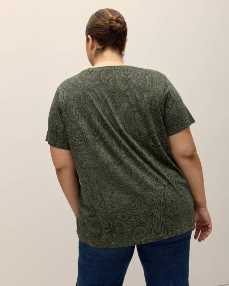 Boyfriend Fit Scoop-Neck Loose T-Shirt - PENN. Essentials