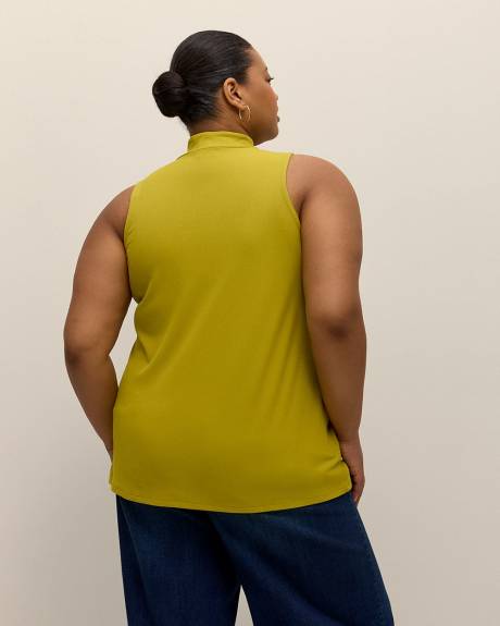 Modern-Fit Sleeveless Rib Mock-Neck Tee - PENN. Essentials
