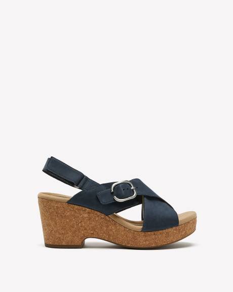 Sandale croisée à talon compensé, pied large - Clarks