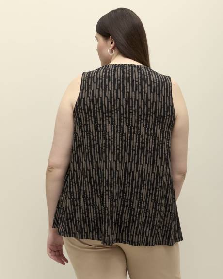 Long Sleeveless Swing Top