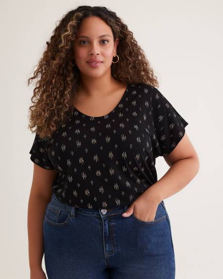 Curvy-Fit T-Shirt Extended-Sleeve - PENN. Essentials