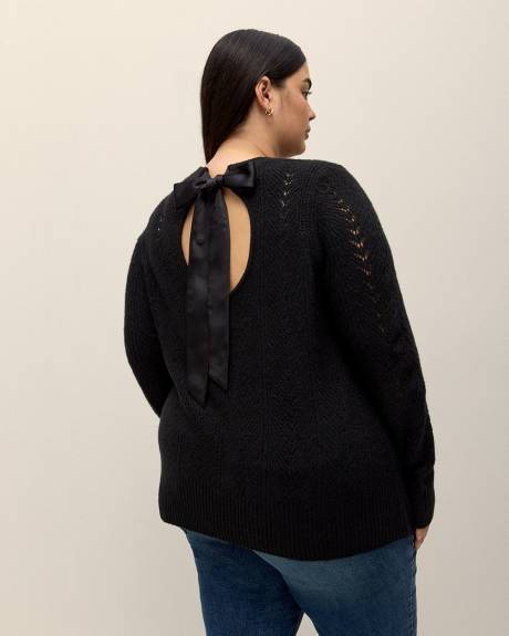 Long-Sleeve Sweater with Back Opening and Satin Bow