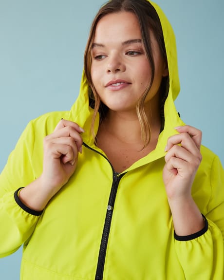 Responsible, Popover Packable Windbreaker - Active Zone