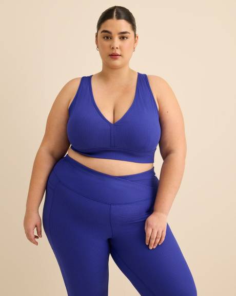 Haut sport c&ocirc;tel&eacute; court &agrave; encolure en V - Active Zone