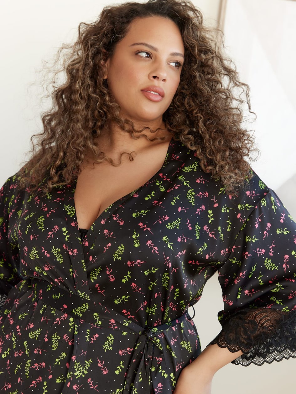 Sexy Floral Satin Robe with Lace Trims - Déesse Collection