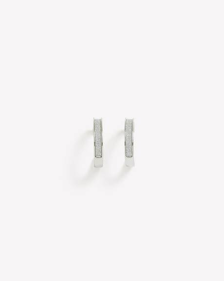 Anneaux d'oreilles assortis avec papier scintillant