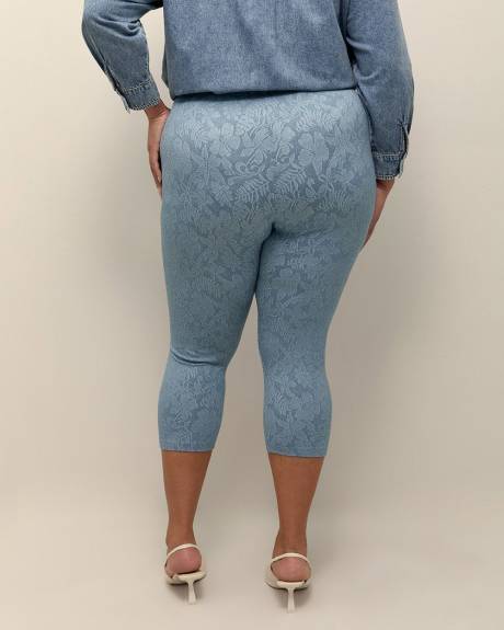 Floral Textured Fashion Capri Legging - PENN. Essentials