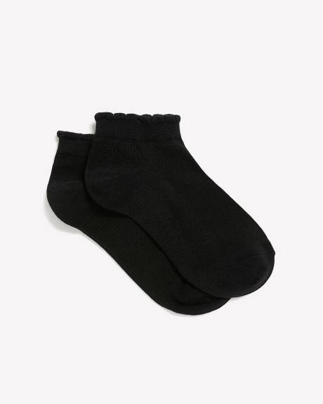 Lettuce-Edge Waffle Knit Ankle Socks