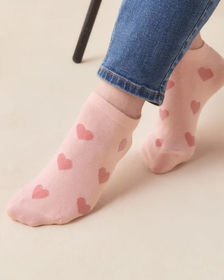 Heart Motif No-Show Socks - In Every Story