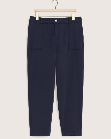 Solid Slim Pant with Pockets