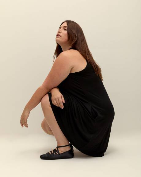 Responsible, Sleeveless Swing Crewneck Dress