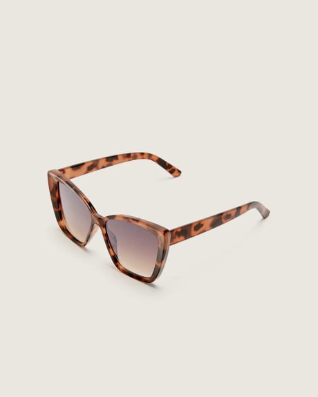 Oversized Cat-Eye Plastic Sunglasses - In Every Story