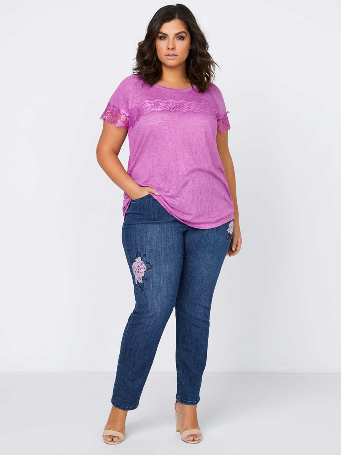 Slightly Curvy Straight Leg Jean With Flower Embroidery D C Jeans Slightly Curvy Straight Leg Jean With Flower Embroidery D C Jeans