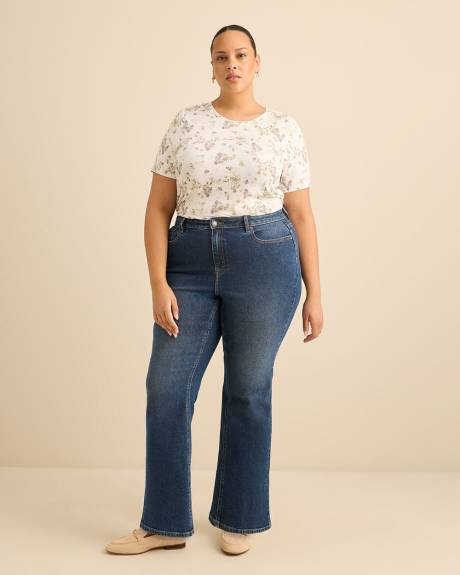 Modern-Fit Crewneck Tee - PENN. Essentials