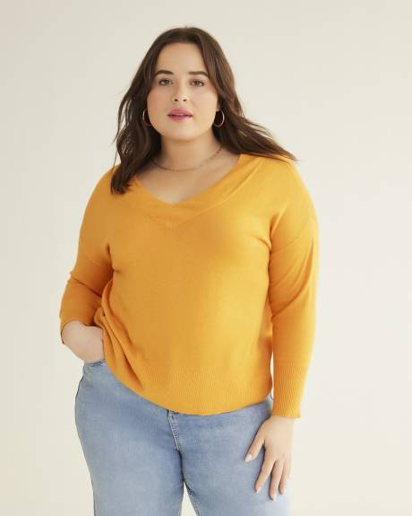 Linen Blend V-Neck Sweater