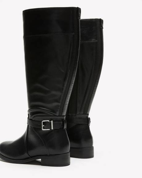 Botte d'équitation haute avec boucle à la cheville, pied très large