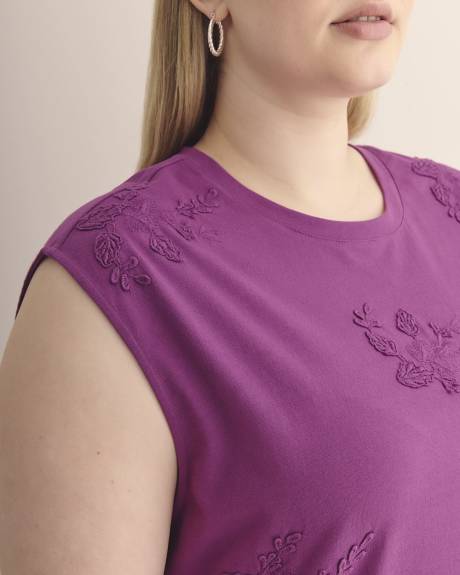 Sleeveless Tank with 3D Floral Detail