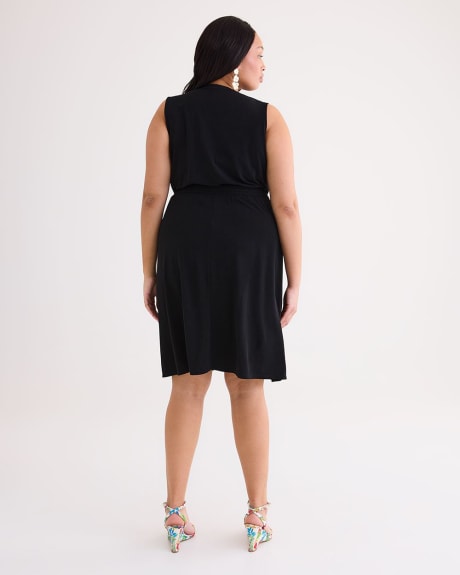 Sleeveless Knit Dress with Elastic Waist