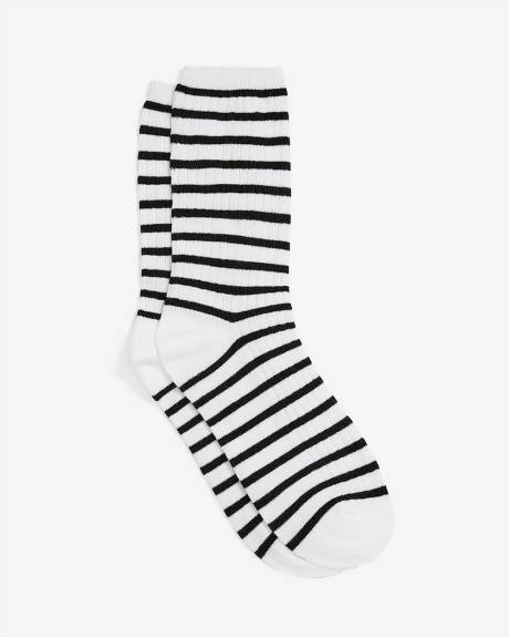 Chaussettes à rayures noir et blanc