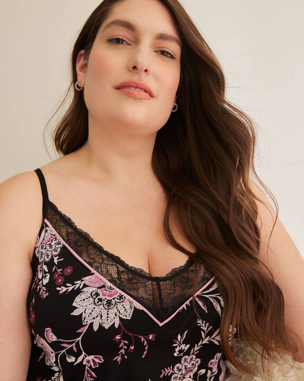 Robe de nuit avec dentelle et soutien-gorge int?�gr?�, tissu responsable - D?�esse Collection 