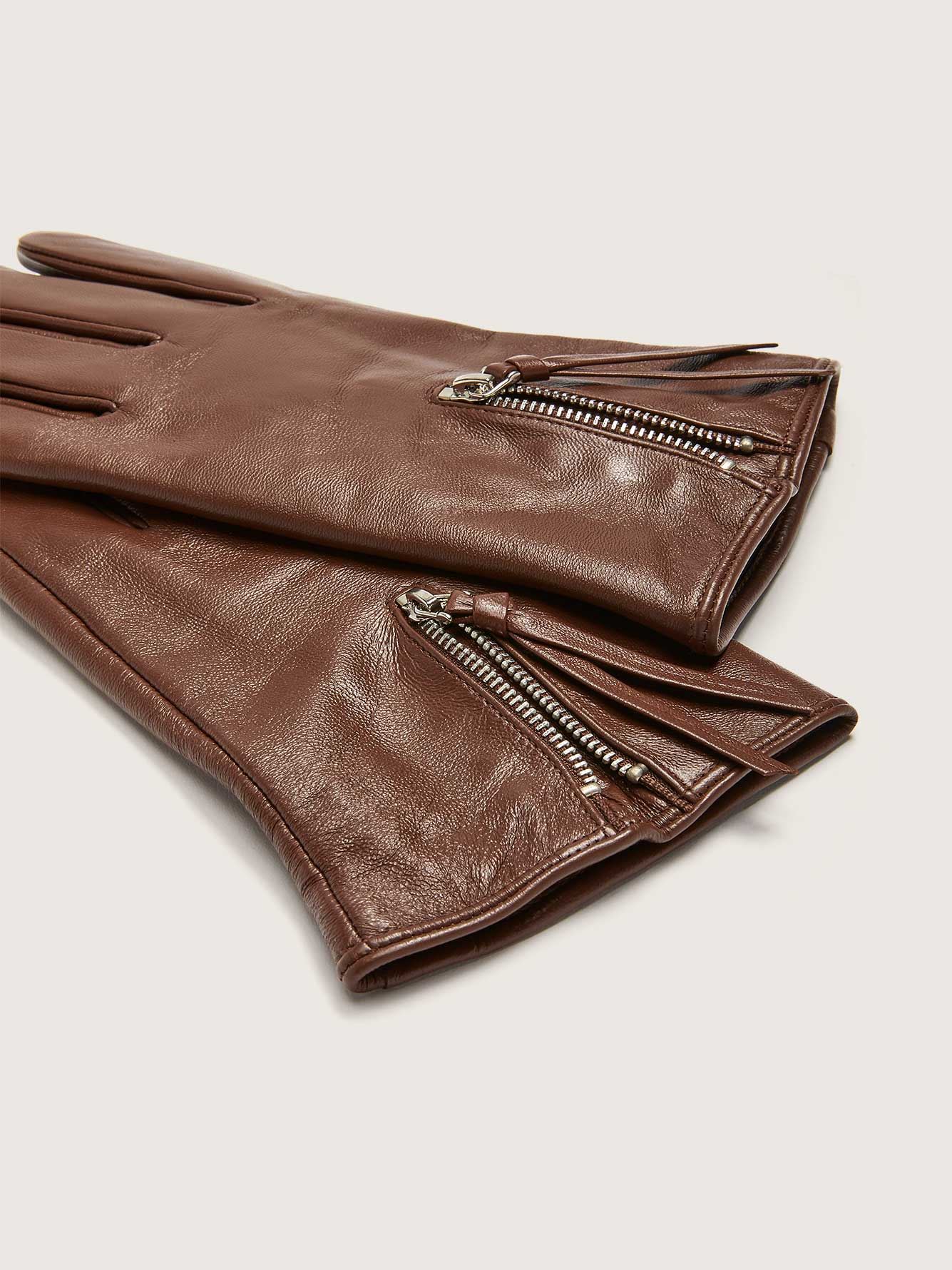 Leather Gloves with Zipper Addition Elle Penningtons