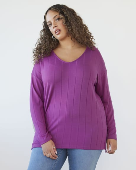 Solid Long-Sleeve High/Low Knit Top