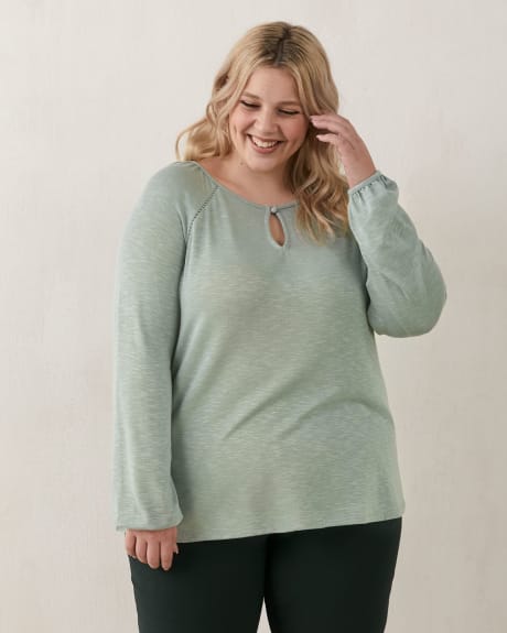 Solid Popover Knit Top - In Every Story