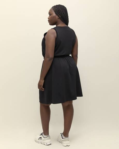 Robe sans manches à taille cintrée, tissu responsable - Active Zone