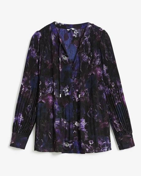 Responsible, Buttoned-Down Pleated Swing Blouse