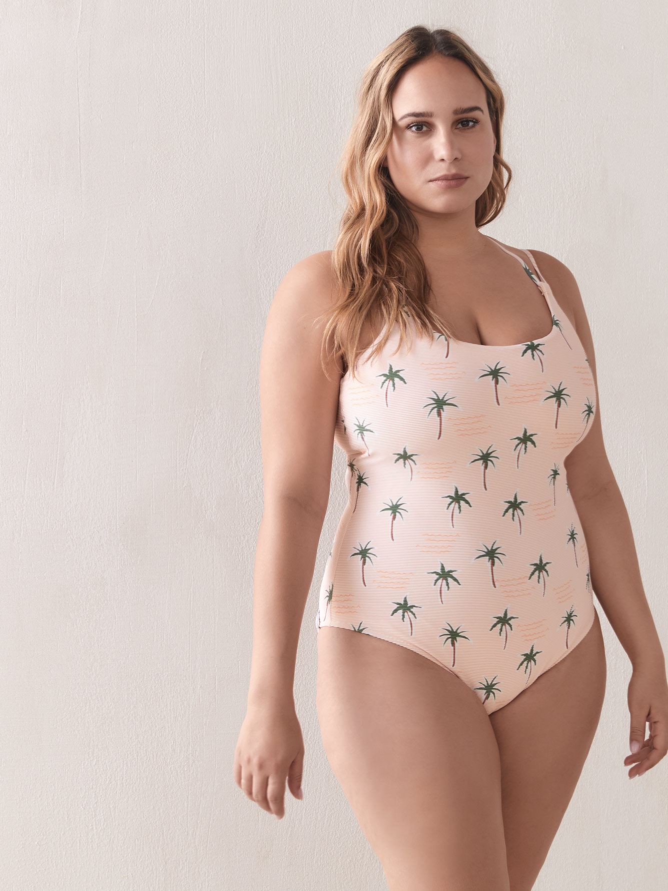 one piece swimsuit with bra