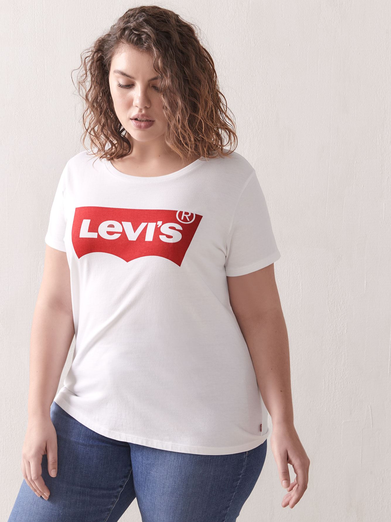 Perfect Batwing Logo T-Shirt - Levi's Premium | Penningtons